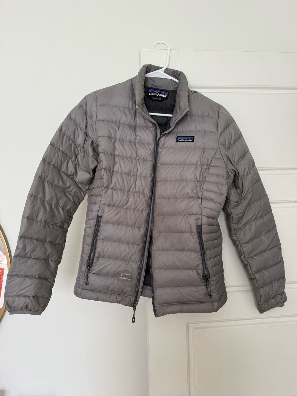 Patagonia Women’s Quilted Puffer Jacket in Light Gray